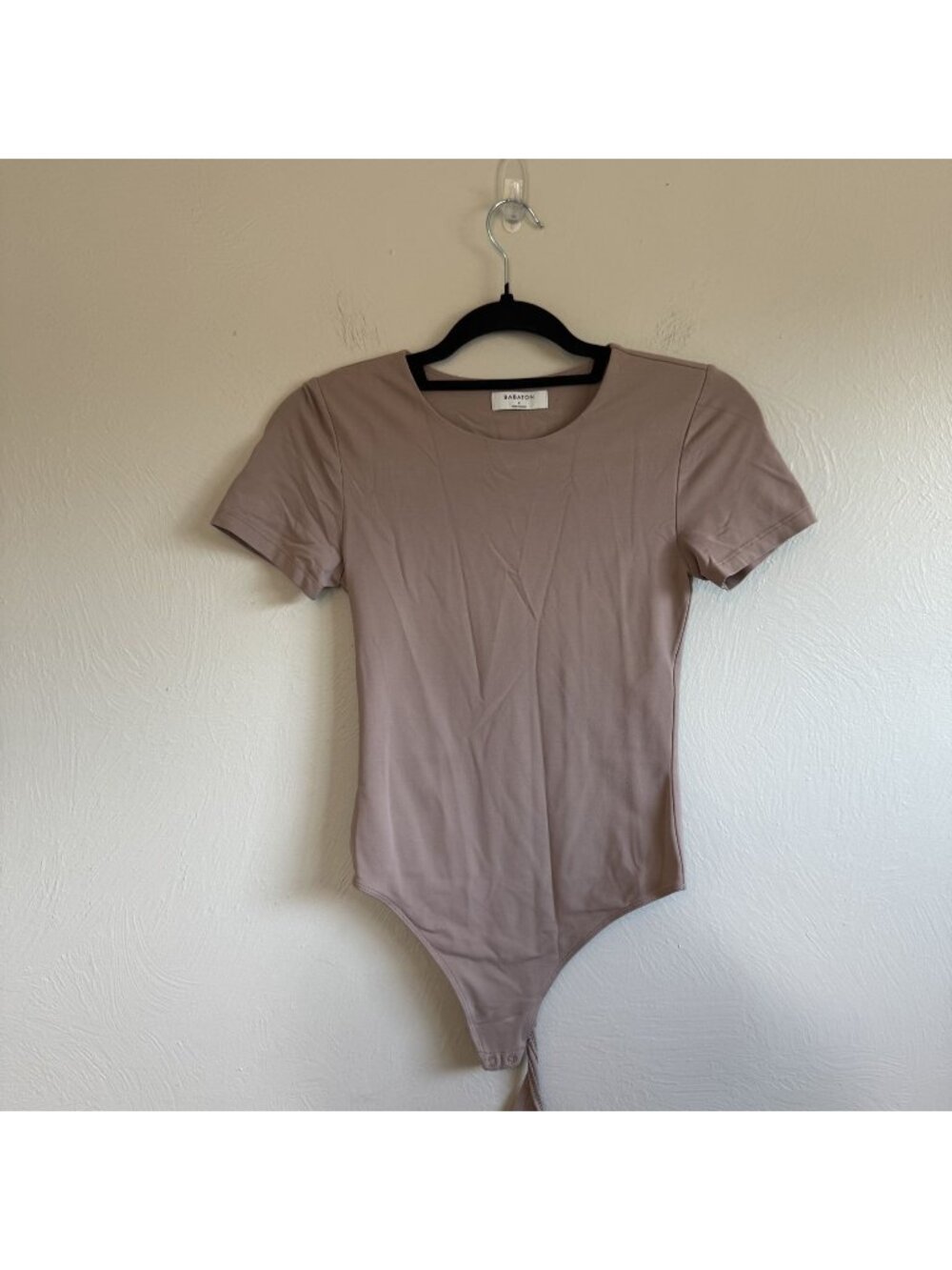 Aritzia Babaton Contour Crew Neck Short Sleeve Bodysuit Taupe Beige Small